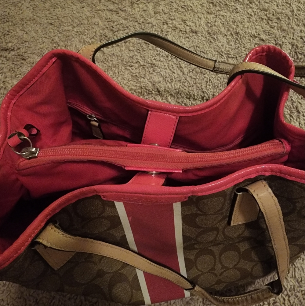 Coach Signature Tote Raspberry - Picture 2 of 4